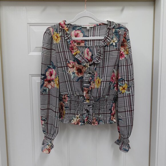 Haute Monde Tops - Haute Monde Floral Ruffle Trim Black White Houndstooth Printed Top Size Large